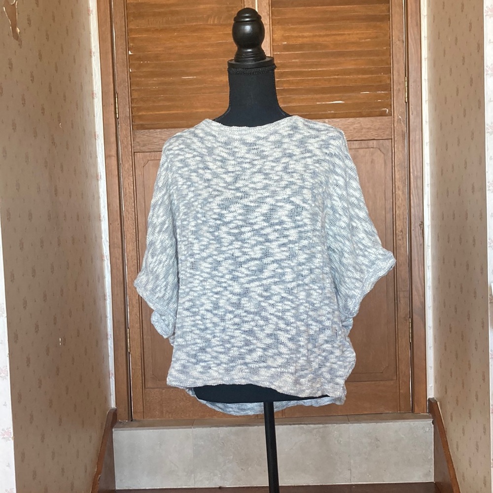 GILLI Women Top/light sweater